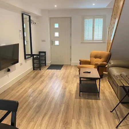 Apartman Apt 3 Silver Spruce - Town Free Parking